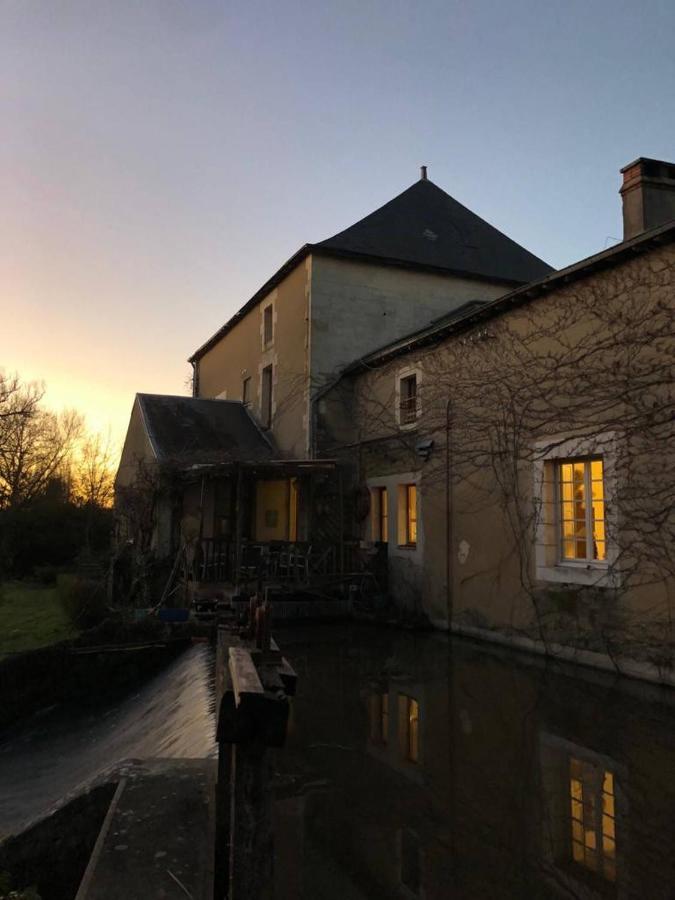 Villa La Roulotte Du Moulin De Palet à Baugé Extérieur photo